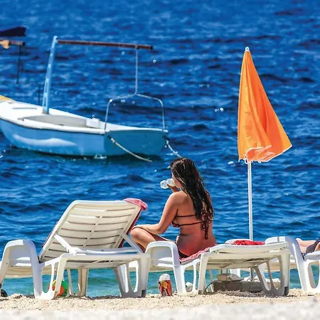 Cozy In Okrug Gornji With Wifi * Trogir